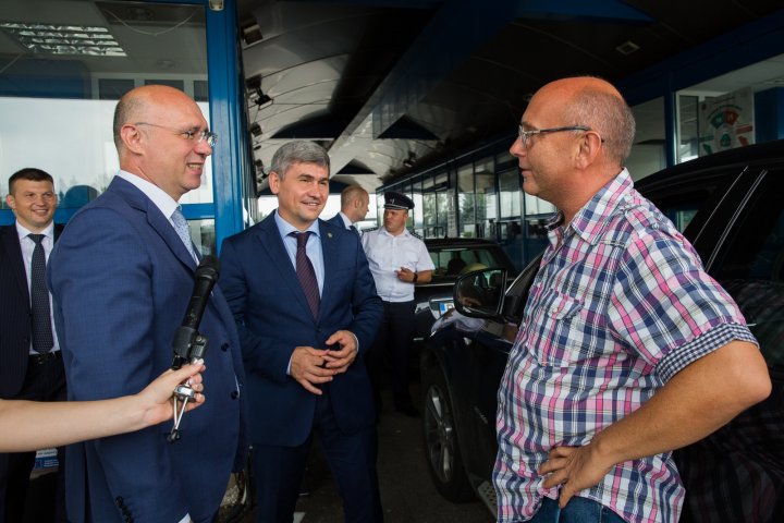 Pavel Filip, control inopinat la vama Leușeni: Nu se respectă înțelegerea pe care am avut-o, verificările trebuie să fie rapide și să nu deranjeze pasagerii