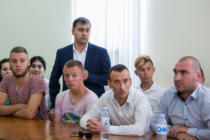 Pavel Filip către tinerii din Criuleni: Îmbunătățirea calității educației este o prioritate a Guvernului (FOTO)