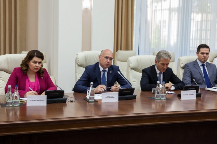 Ce le-a spus Premierul Pavel Filip ambasadorilor UE? Mesaje categorice și foarte sugestive legate de activitatea politizată a Delegației UE în Moldova (FOTO)