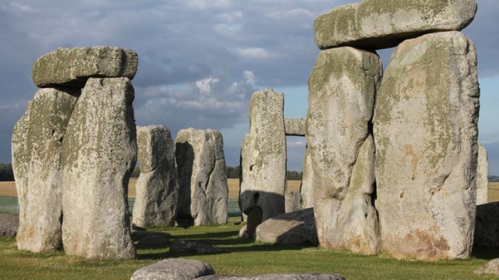 Cum a fost construit Stonehenge? Arheologii au descoperit ruta pe care erau transportaţi megaliţii