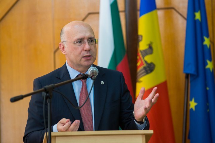 Pavel Filip, la Taraclia: Vom continua reformele pentru a acumula bani în buget și a face investiții sociale