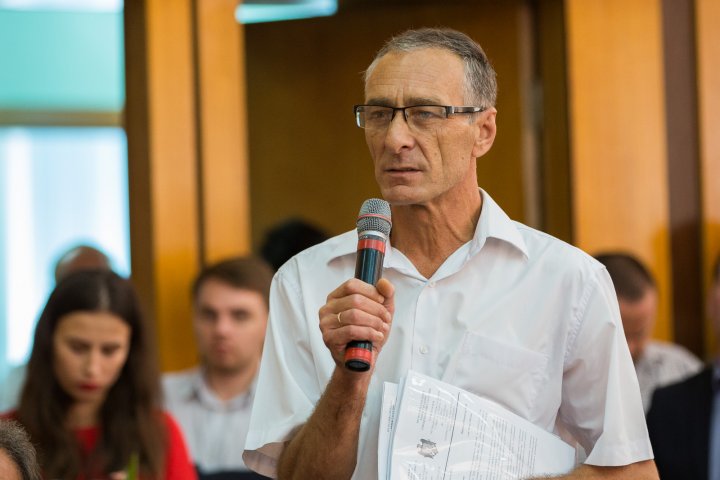 Pavel Filip, la Taraclia: Vom continua reformele pentru a acumula bani în buget și a face investiții sociale