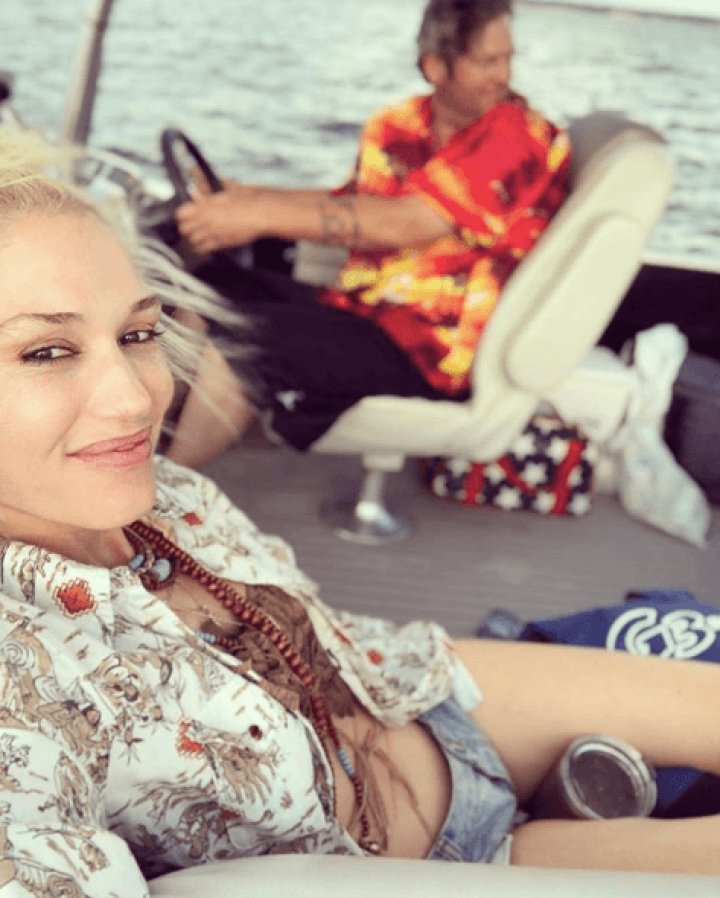 Gwen Stefani, așa cum poate fi văzută rar de fanii ei. Cum a fost surprinsă cântăreaţa 