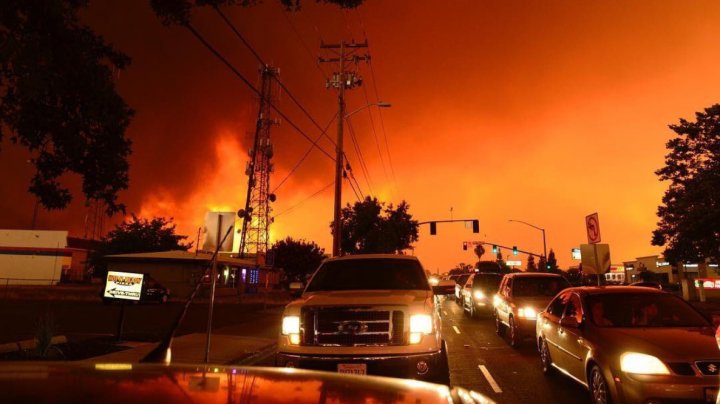 Natura se DEZLĂNȚUIE în California. După incendiile devastatoare vin ploile