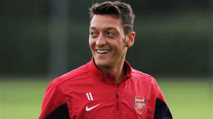 Preşedintele Turciei susţine că l-a sunat pe Mesut Ozil şi salută retragerea sa din naţionala Germaniei