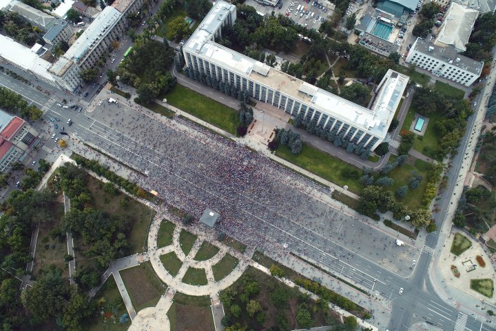 Protest în centrul Capitalei. Câte persoane s-au strâns în PMAN. IMAGINI DIN DRONĂ (FOTO)