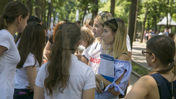 Admiterea la universităţile din România. Câte locuri au pus la dispoziţia studenţilor moldoveni instituţiile de peste Prut (FOTOREPORT)