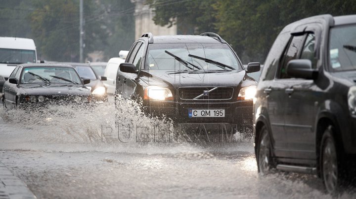 InfoTrafic: Flux majorat de transport în Capitală