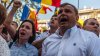 PAS cu DA se victimizează: Sandu şi Năstase se plâng că sunt hărţuiţi în timpul protestelor