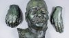 O mască de bronz cu chipul fostului dictator sovietic Iosif Stalin, vândută la o licitaţie în Marea Britanie