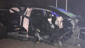 Accident TERIBIL la ieșirea din Capitală. Un minor de 15 ani a murit (FOTO)