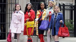 Patru designeri autohtoni au creat haine pentru școală. Care sunt preţurile