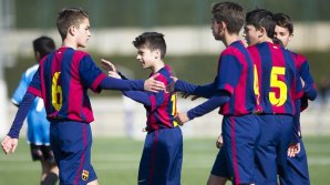 Gest nobil din partea fotbaliștilor U-13 ai Barcelonei după ce au învins scor 11 - 10 echipa japoneză