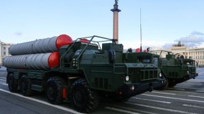 Rusia va livra Turciei începând din 2019 sistemele de rachete S-400