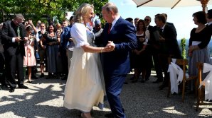 Scandal uriaş în Austria. Ce gest a făcut ministrul austriac de Externe, în fața lui Vladimir Putin (VIDEO)
