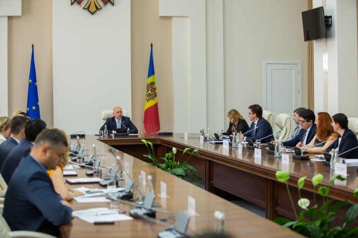 Pavel Filip, alături de Consiliul Economic pe lângă Prim-ministru: Putem schimba situația socială în țară numai prin dezvoltare economică