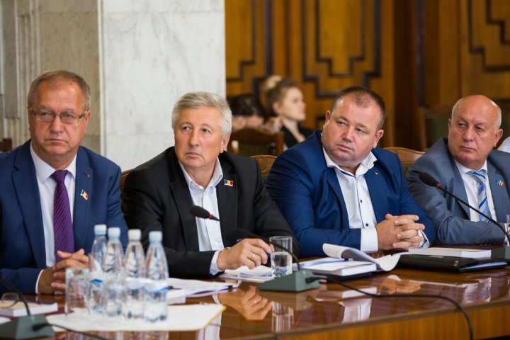 Pavel Filip: Cine face economie pe educație, își taie viitorul. Noi trebuie să producem creiere, oameni care să lucreze în industriile cu valoare adăugată înaltă