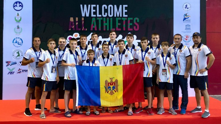 EVOLUȚIE BUNĂ ÎN THAILANDA. Sportivii moldoveni au cucerit 6 medalii la CM de muay thai