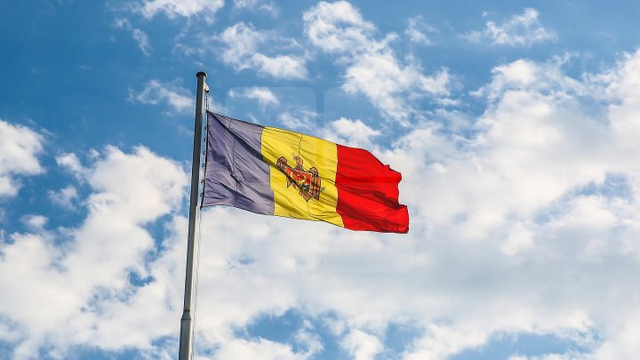 Moldova, felicitată pe reţelele de socializare de mai mulţi oficiali străini