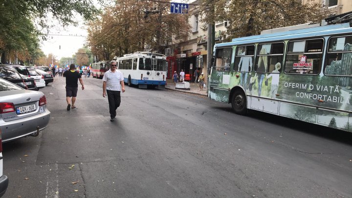 Circulația pe strada Bănulescu Bodoni, BLOCATĂ de PPDA și PAS 