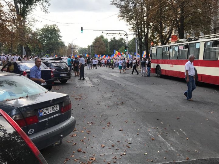 Circulația pe strada Bănulescu Bodoni, BLOCATĂ de PPDA și PAS 