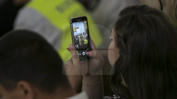 BUNICII, DE VEGHE LA ZEBRE! Vârstnicii vor avea grijă de siguranţa copiilor în preajma şcolilor (FOTOREPORT)