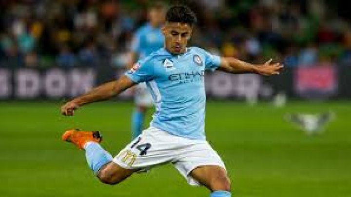 Manchester City l-a împrumutat pe Daniel Arzani pentru un sezon la Celtic Glasgow