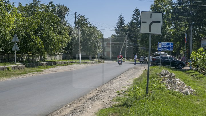 Proiectul Drumuri bune a ajuns la Edineţ. Au fost renovate străzile din 28 de localităţi (FOTOREPORT)