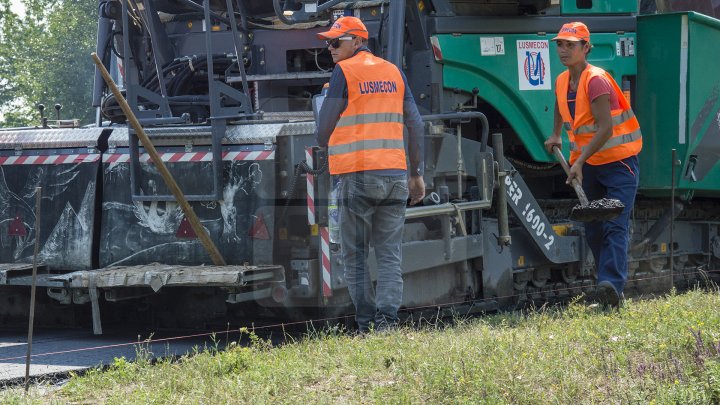 Programul Drumuri bune pentru Moldova. La Teleneşti vor fi reabilitate 42 de porţiuni