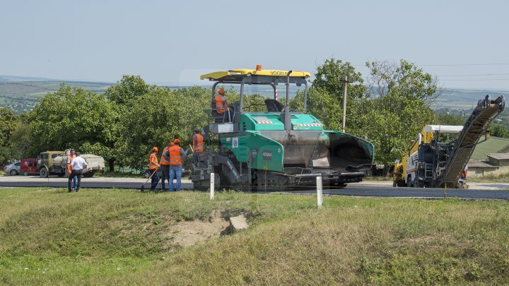 Programul Drumuri bune pentru Moldova. La Teleneşti vor fi reabilitate 42 de porţiuni