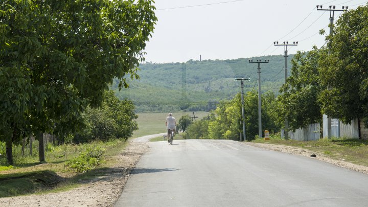 Programul Drumuri bune pentru Moldova. La Teleneşti vor fi reabilitate 42 de porţiuni