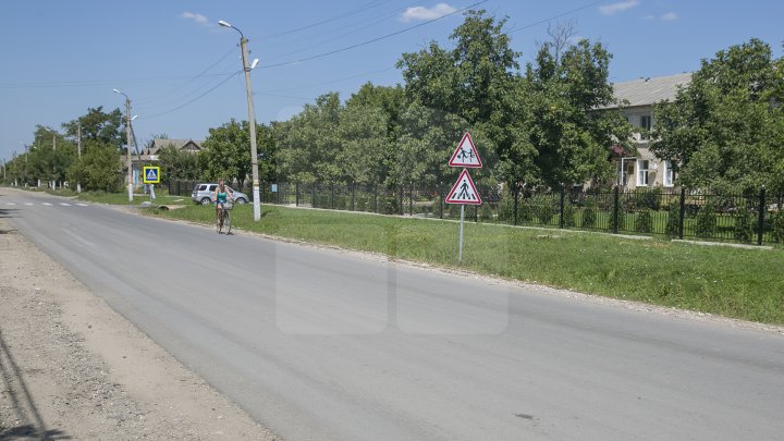 PROGRAMUL DRUMURI BUNE PENTRU MOLDOVA: Zeci de drumuri locale din raionul Basarabeasca, RENOVATE (FOTOREPORT)