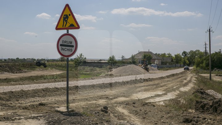 PROGRAMUL DRUMURI BUNE PENTRU MOLDOVA: Zeci de drumuri locale din raionul Basarabeasca, RENOVATE (FOTOREPORT)