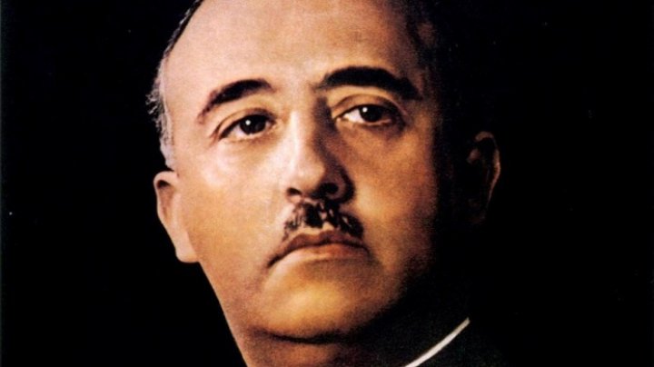 Guvernul spaniol aprobă un decret pentru exhumarea lui Franco din mausoleul său