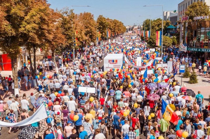 Marșul Patrioților Moldovei la Orhei a adunat peste 20 de mii de oameni din toată țara (FOTO)