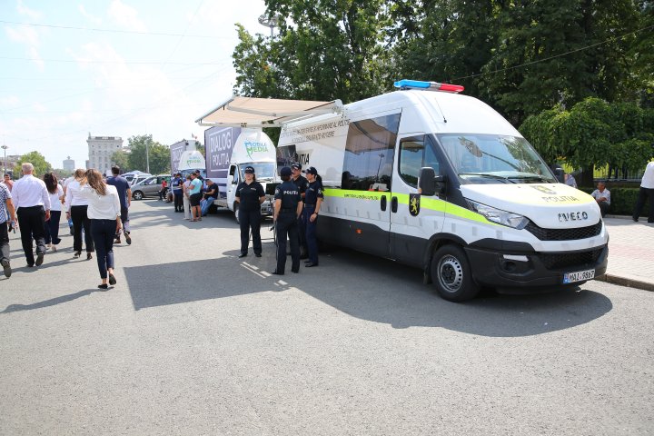 Manifestaţii politice în PMAN. Partidele de opoziţie s-au lansat în campanie electorală (FOTOREPORT)