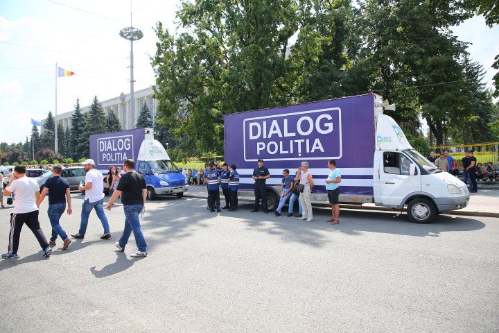 Manifestaţii politice în PMAN. Partidele de opoziţie s-au lansat în campanie electorală (FOTOREPORT)