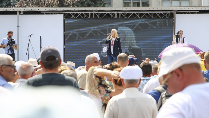 Manifestaţii politice în PMAN. Partidele de opoziţie s-au lansat în campanie electorală (FOTOREPORT)