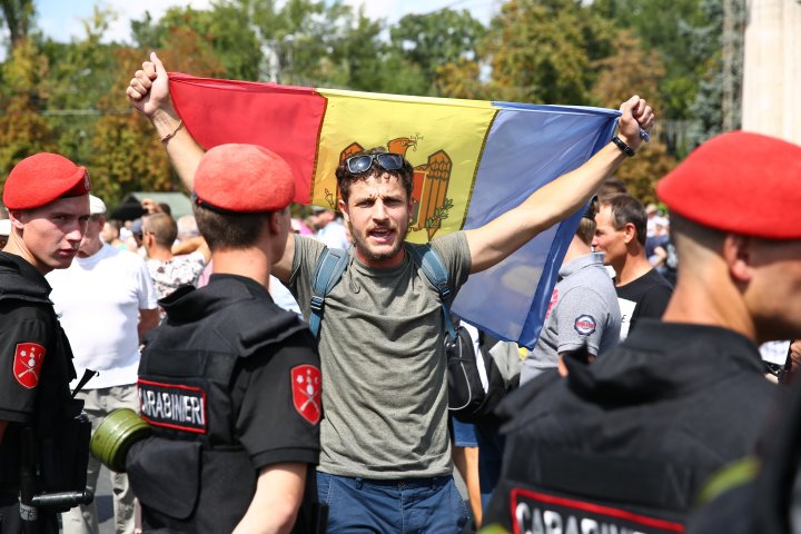 Manifestaţii politice în PMAN. Partidele de opoziţie s-au lansat în campanie electorală (FOTOREPORT)