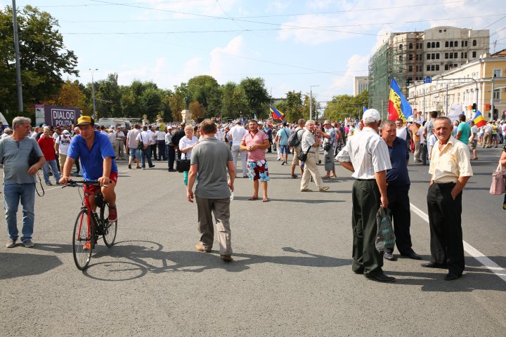 Manifestaţii politice în PMAN. Partidele de opoziţie s-au lansat în campanie electorală (FOTOREPORT)