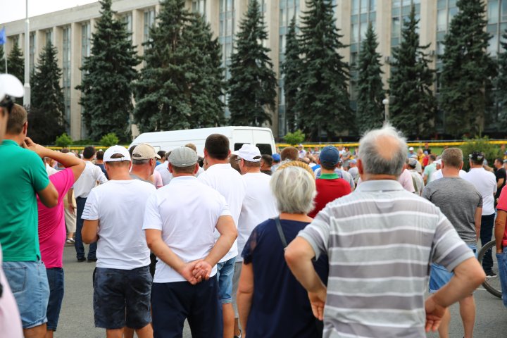 Manifestaţii politice în PMAN. Partidele de opoziţie s-au lansat în campanie electorală (FOTOREPORT)