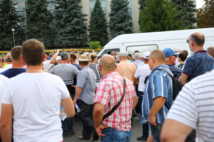 Manifestaţii politice în PMAN. Partidele de opoziţie s-au lansat în campanie electorală (FOTOREPORT)