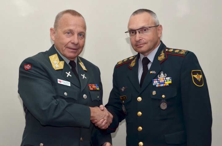 Ministrul Apărării Eugen Sturza s-a întâlnit cu Odd Egil Pedersen, general maior NATO