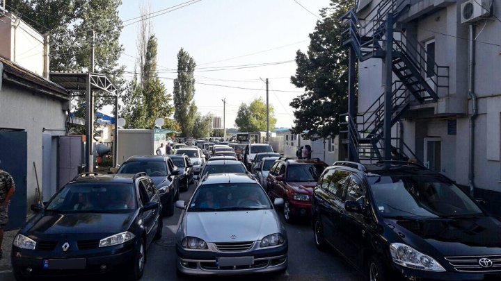 Trafic degajat în punctele de trecere Palanca-Maiaki-Udobnoe și Tudora-Starokazacie 