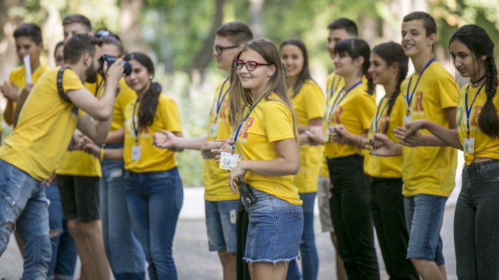 Programul Guvernamental DOR, la final. Peste 100 de copii și tineri din diasporă și din Moldova au participat la cea de-a șasea ediție