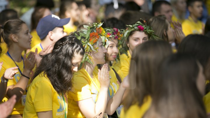 Programul Guvernamental DOR, la final. Peste 100 de copii și tineri din diasporă și din Moldova au participat la cea de-a șasea ediție