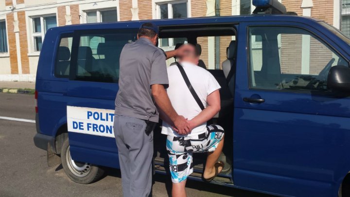 Un moldovean dat în căutare de autorităţile din Italia a fost reţinut la vama Albiţa