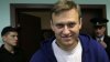 Alexei Navalnîi, principalul opozant al lui Putin, reținut chiar când ieșea din închisoare