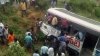 Cel puţin 45 de persoane au murit după ce un autobuz a căzut într-o prăpastie din sudul Indiei