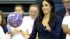 A făcut senzație la Coach Core Awards. Meghan Markle a jucat baschet pe tocuri (VIDEO)